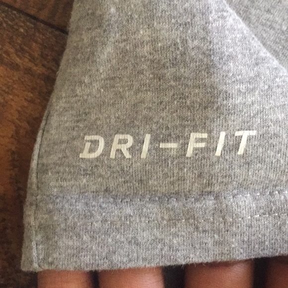 Jordan T-shirts - Picture 3 of 10